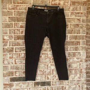 Jessica Simpson Kiss Me Skinny Black Stretchy Skinny Jeans